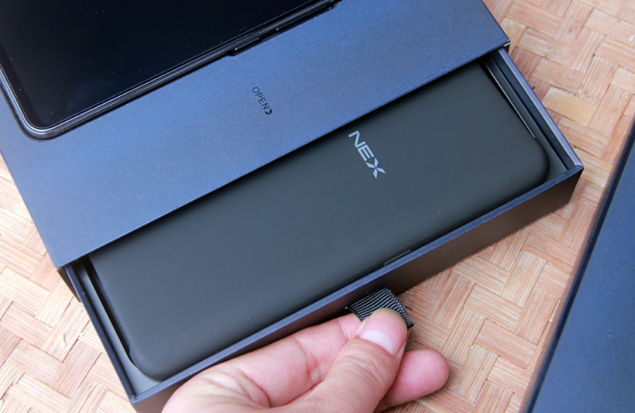 与刘海屏说ByeBye,vivo NEX零界全面屏手机