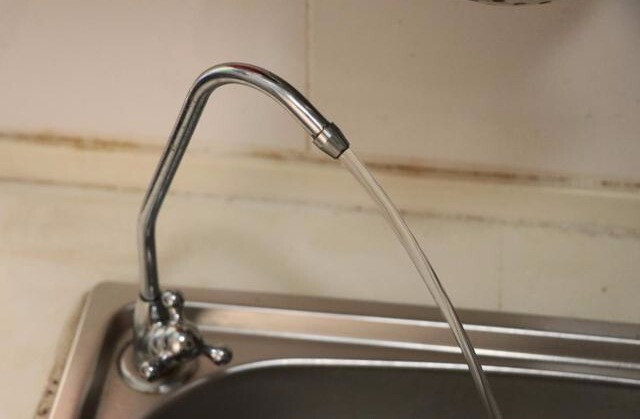 怎么喝水才安全?美的家用净水机前置过滤器体