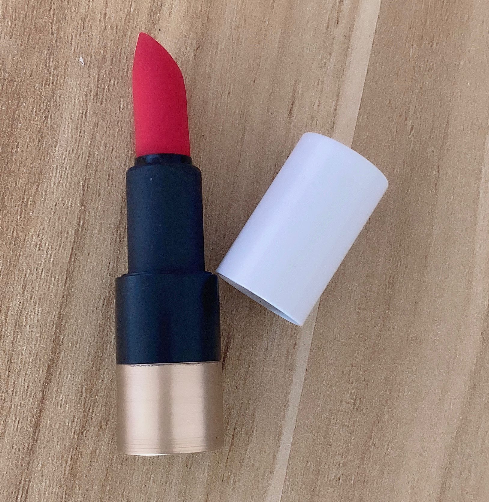 爱m士 75 21 64 33 68口红小样1.5g