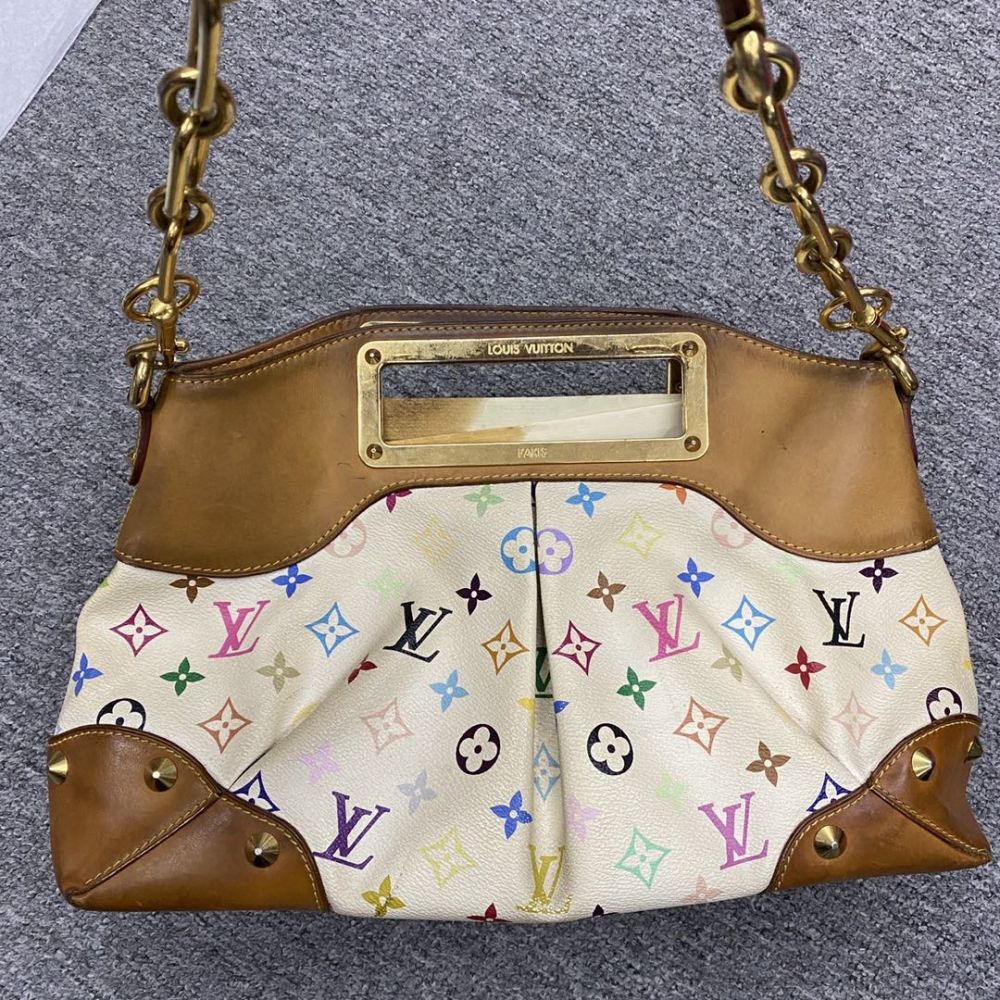 妃鱼路易威登单肩包9成新公价16500210101deatoobigdata带货数据