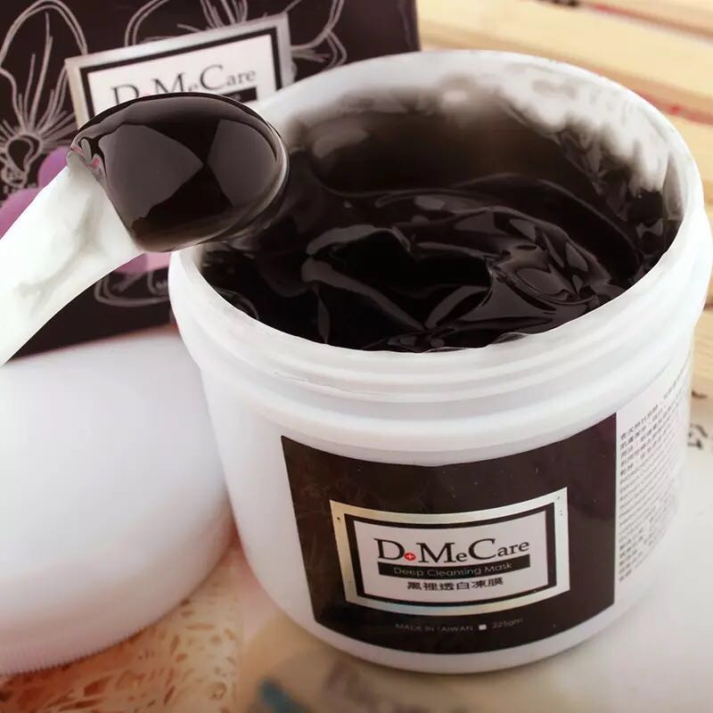 夏天鼻子爱出油,毛孔大黑头多,教你去黑头小偏