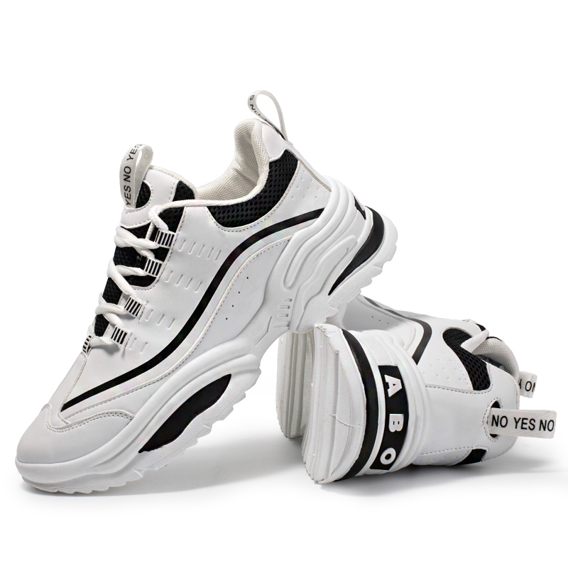 男生的必备鞋款,应对各种场合,怎么穿都时尚